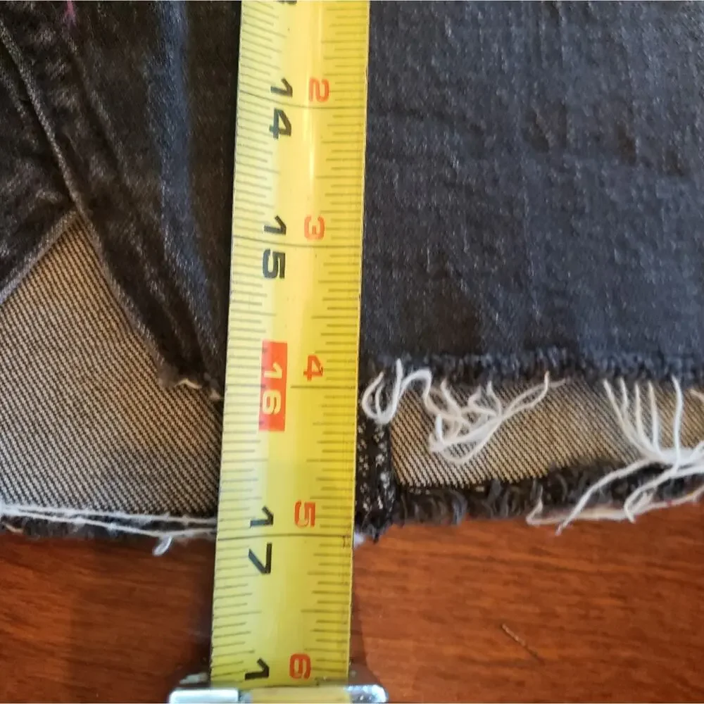 Lucky Brand 6/28 mini jean‎ skirt with raw hem